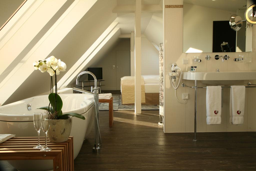Strand-Hotel Seenelke Wilhelmshaven Room photo